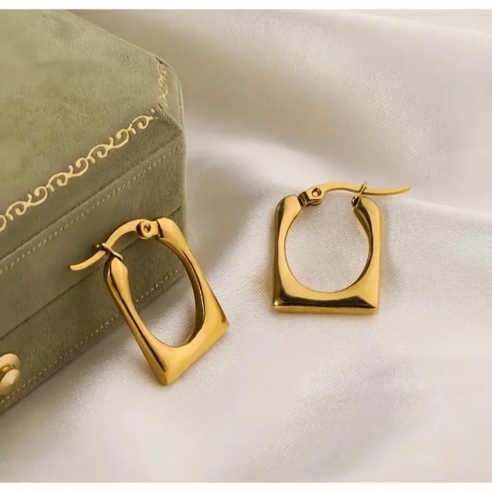 14K Gold Plated Square Hoop Earrings Geometric Chunky Modern Minimalist - Picture 4 of 4